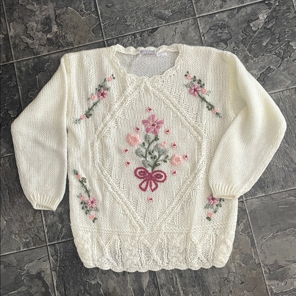 Handknit Sweaters - HANDKNIT Ivory Floral Bow Embroidered Scalloped Sweater Cottagecore Grandma